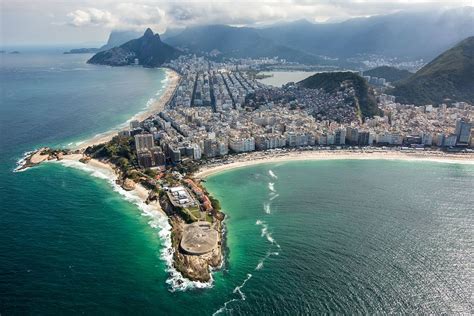   Il Forte de Copacabana: Un Baluardo Storico Affacciato Sulla Spiaggia Più Famosa di Rio