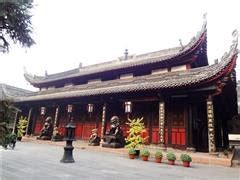   Il Tempio di Wenshu: Un'Oasi di Pace nel Cuore di Chengdu!